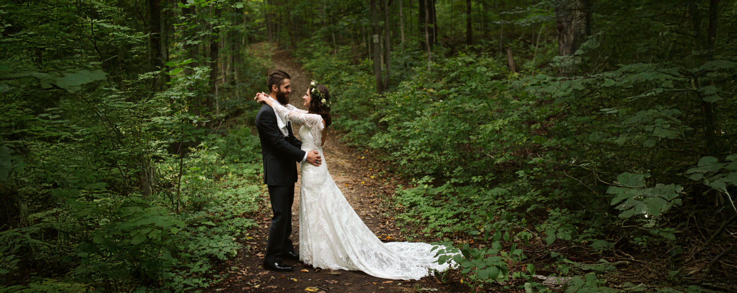 bride and groom at twin lakes campground in traverse city wedding