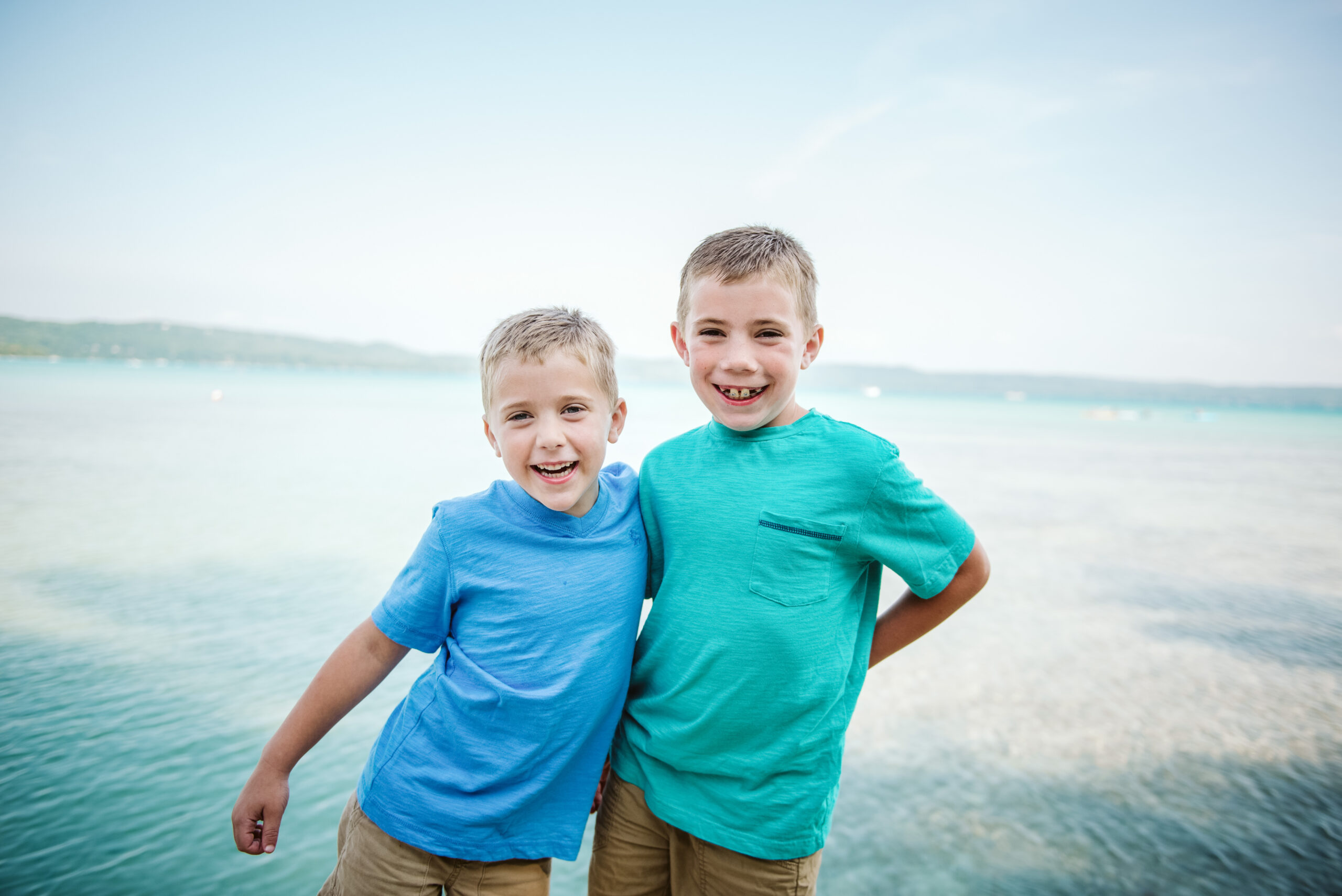 two boys in family pictures in traverse city photographer