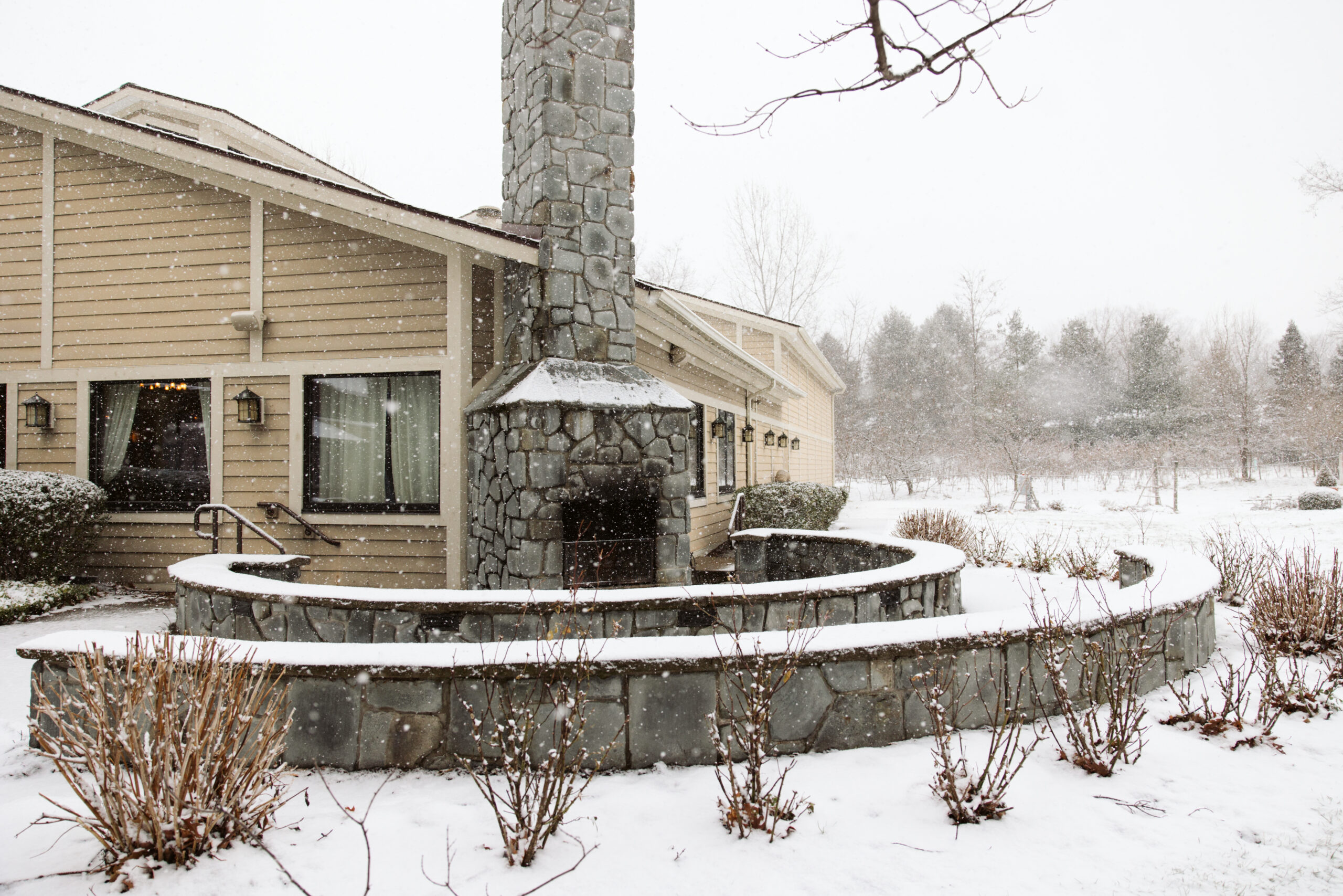 Peninsula room wedding venue in traverse city michigan. photo by traverse city wedding photographer
