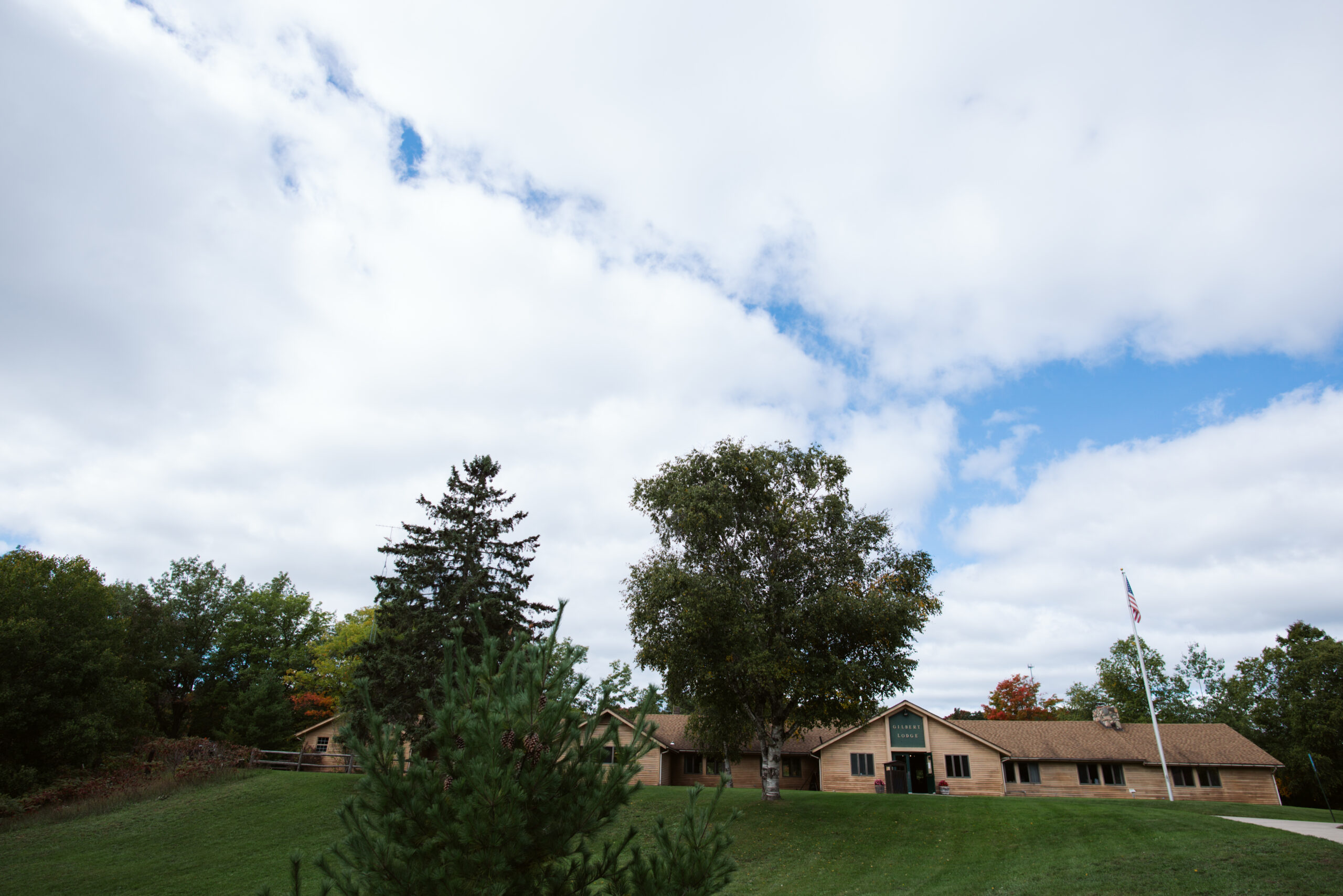 wedding at twin lakes campground in traverse city