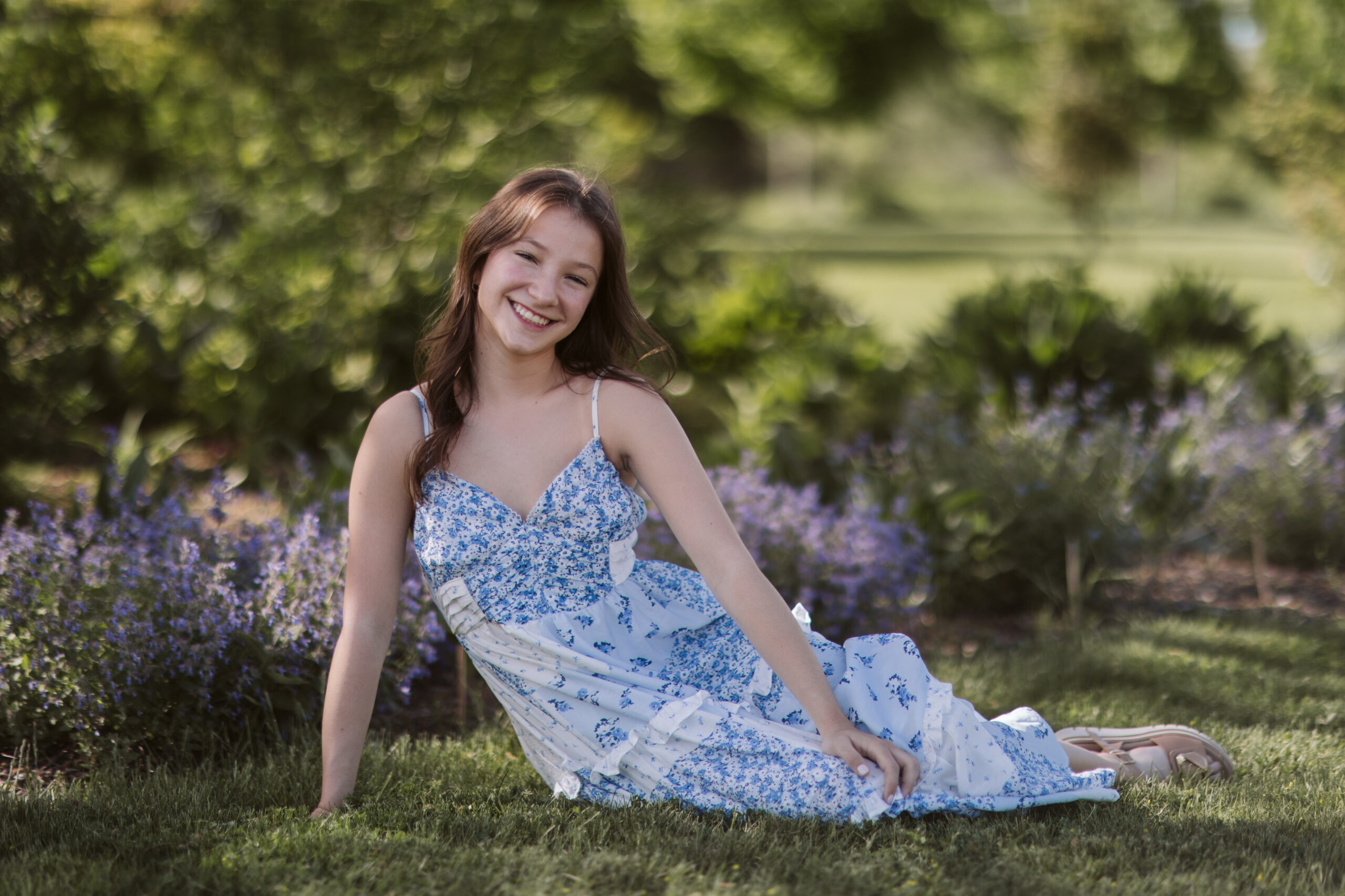 senior portraits in traverse city botanical gardens